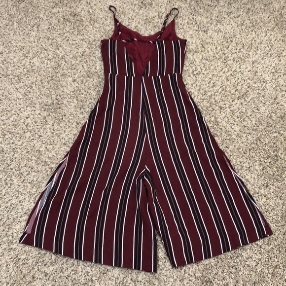 BP Wide Leg Cropped Jumpsuit Size XXS Burgundy Red Striped Cut Out Back - Picture 4 of 9